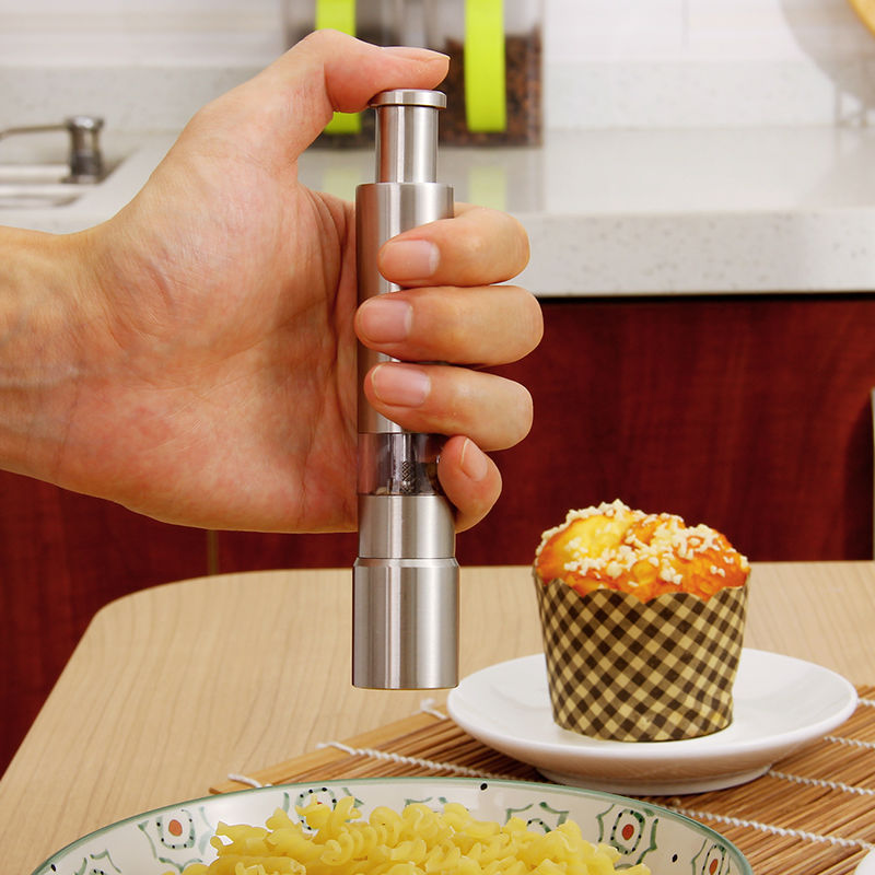 Stainless Steel Manual Pepper Grinder for Home Use